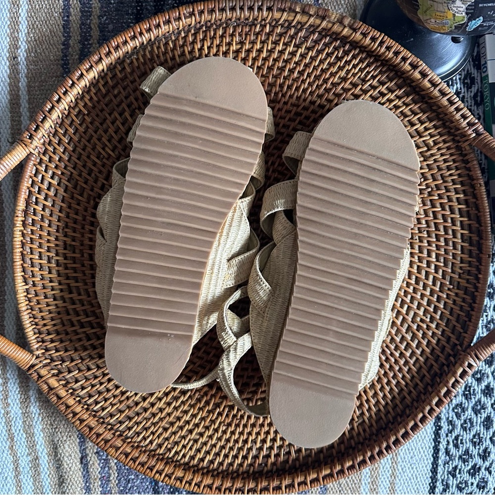 FARM RIO Raffia Woven Tan Vegan Zig Zag Boho Fisherman Sandal Size 12 - Picture 12 of 13